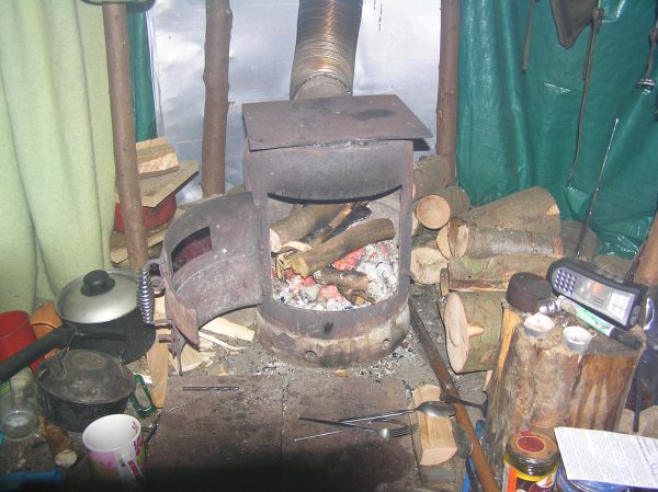 Wood Burning Stove from a Gas Bottle